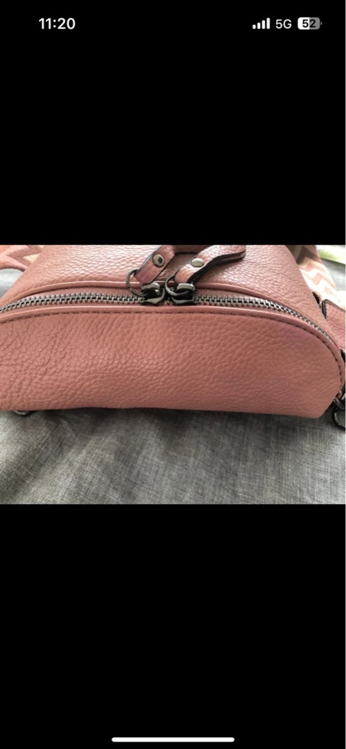 Sac a bandoulière rose - photo numéro 3