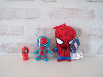 Peluche - Marvel - Spiderman et figurines  (J29)