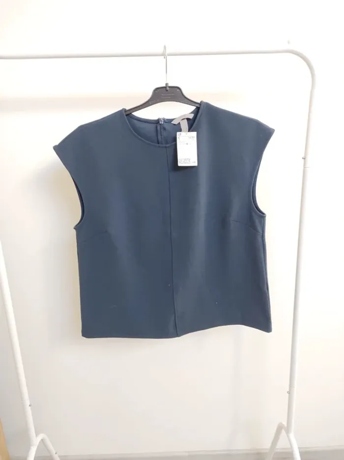 Blouse H&M  sans manche T M Neuve