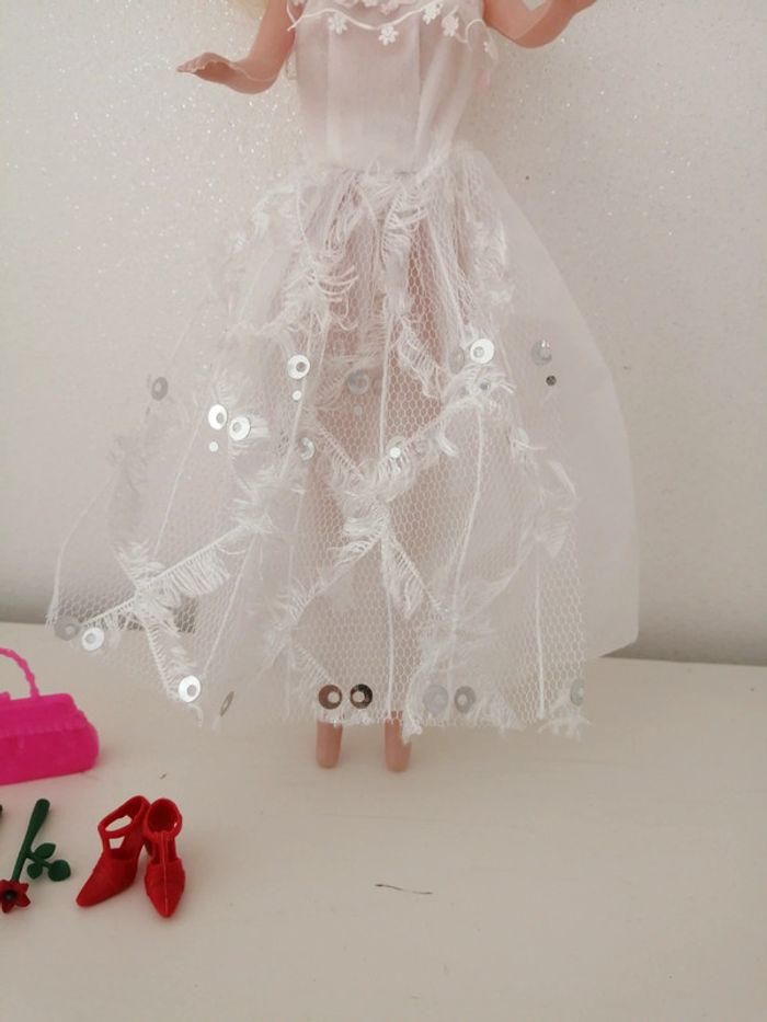 Poupée barbie - photo numéro 3