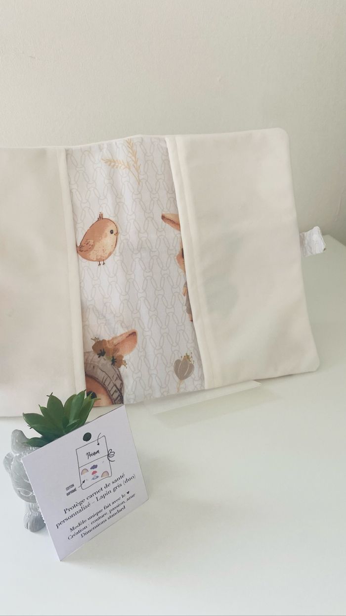 Protège carnet de santé personnalisable bébé enfant prénom lapins duo - photo numéro 3