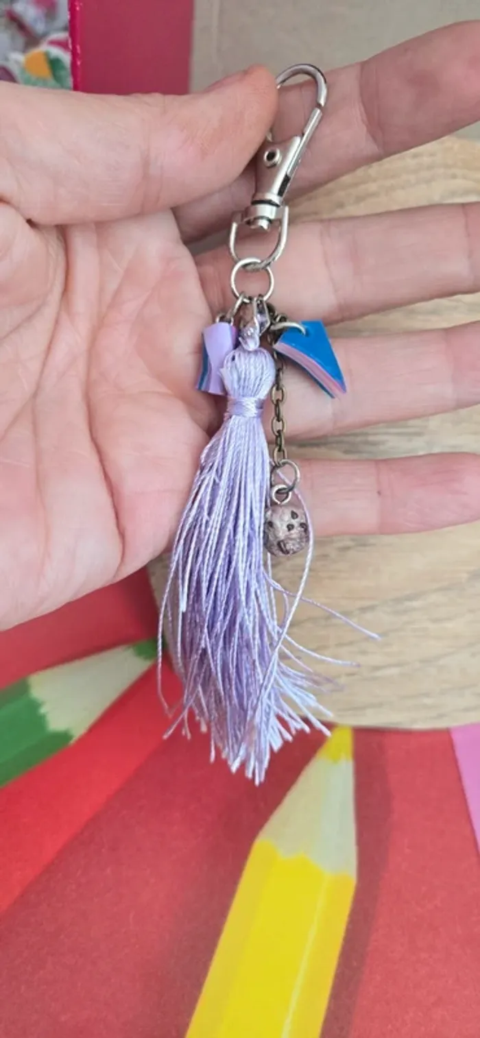 Porte clef gourmandise lilas fimo neuf - photo numéro 5