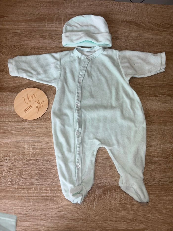 Ensemble 3 pièces 1 mois - photo numéro 3