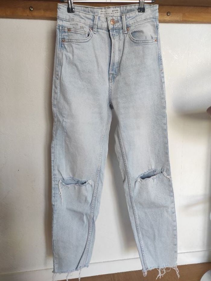 Jean troué stradivarius