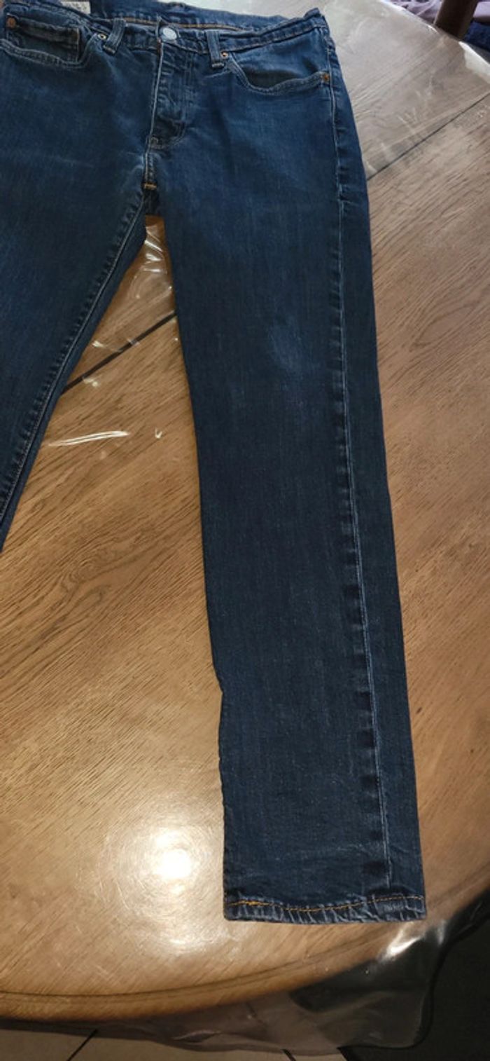 Jeans levi's prenium W32L32 - photo numéro 2