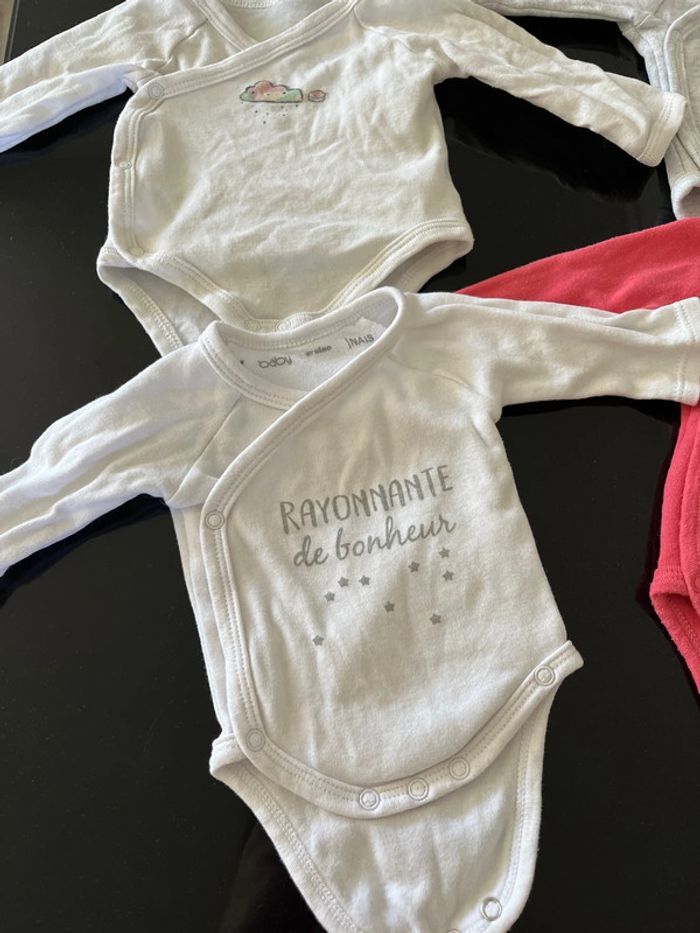 Lot de 4 bodies pour filles, taille naissance - photo numéro 2