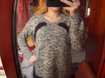 Pull chiné gris et noir avec nœud au dos - Taille M" ou "Pull léger dos nu avec ruban noir