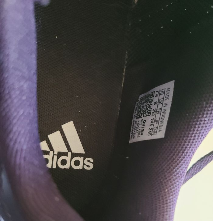 Basket Adidas neuve - photo numéro 7