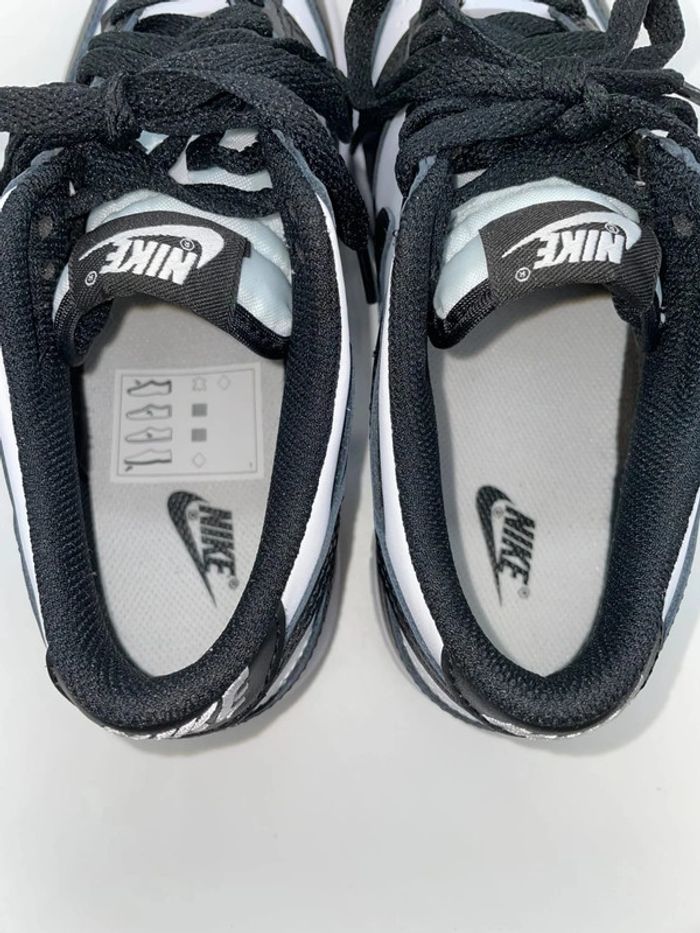 Nike Dunk Low Black And White Panda - photo numéro 5