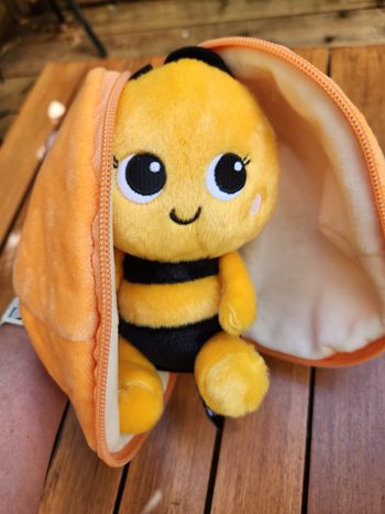 peluche abeille mandarine 