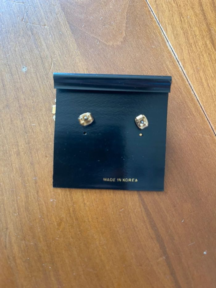 Boucles d'oreilles grises avec brillants - photo numéro 3