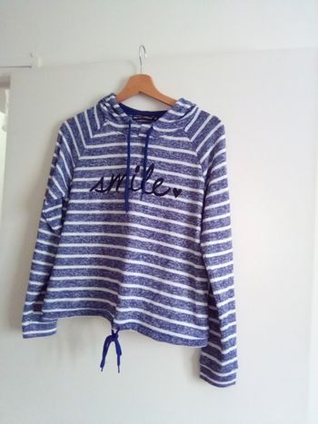 Pull capuche maille