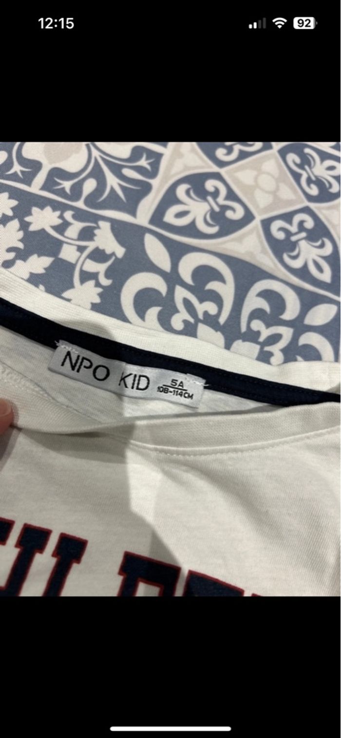 Teeshirt manches longue blanc/crème motif tigre 5 ans