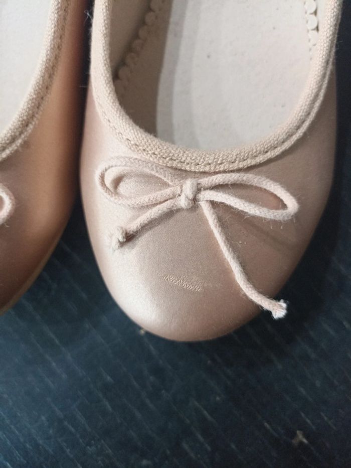 Ballerine Kiabi taille 29 - photo numéro 3
