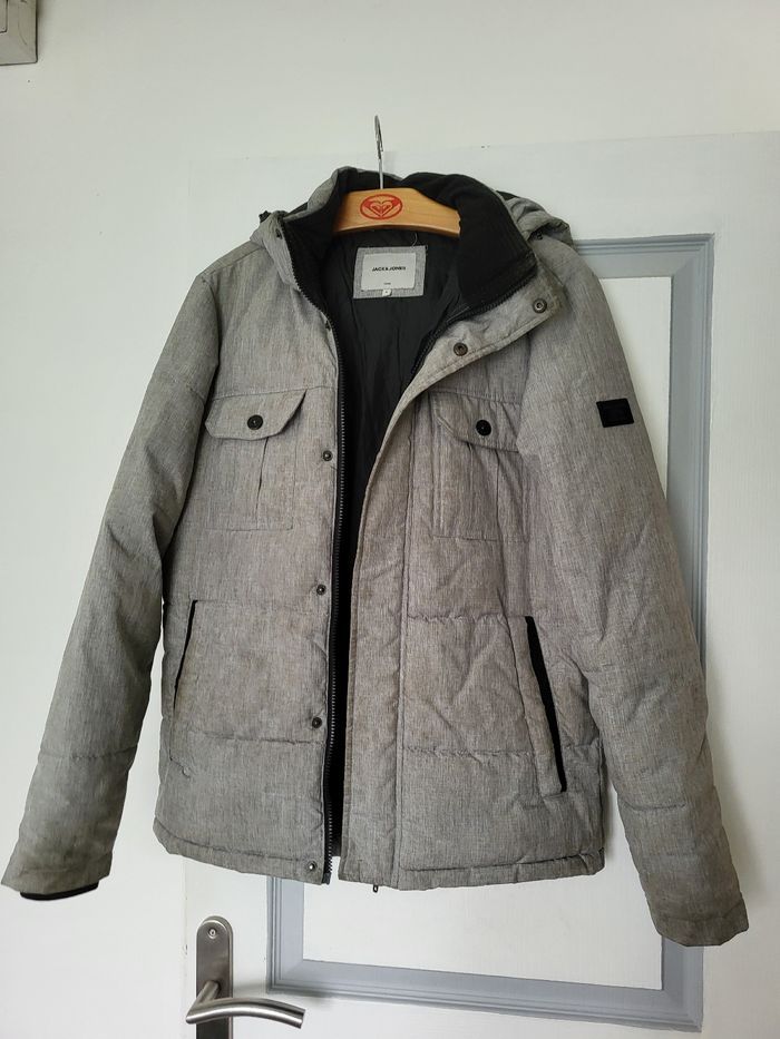 Vends 2 manteaux hommes et vêtements femme - photo numéro 3