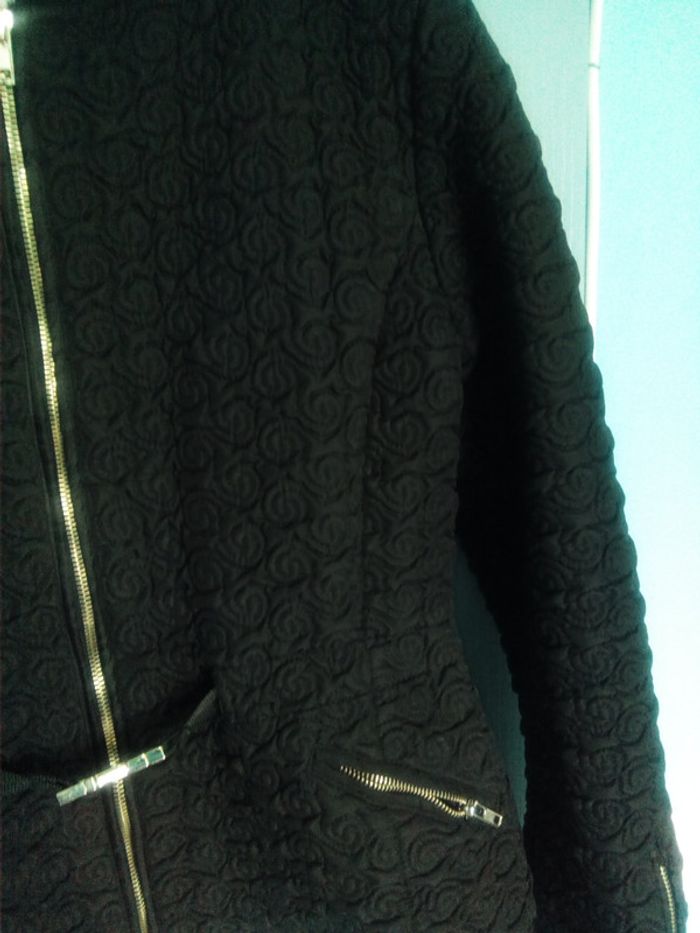 Veste noire Un jour ailleurs en 38