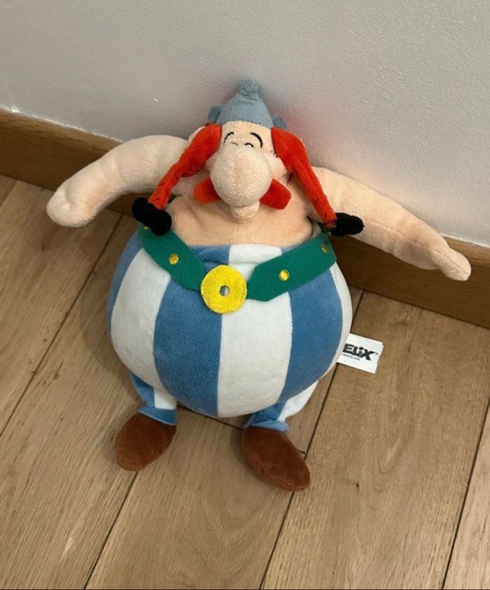 Peluche Obélix, parc Astérix comme neuve