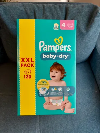 120 couches pampers baby dry taille 4