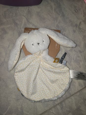 Doudou lapin blanc neuf TAO