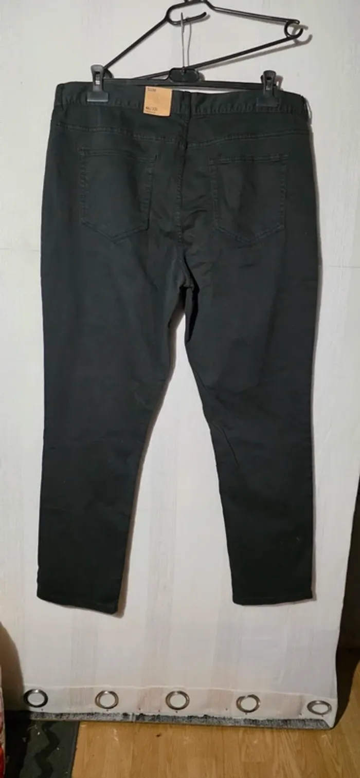 Pantalon T46 neuf - photo numéro 5
