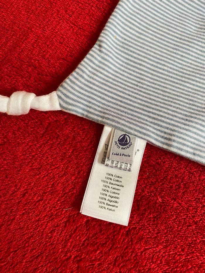 Petit bateau doudou lapin blanc carré rayé bleu blanc état neuf - photo numéro 3