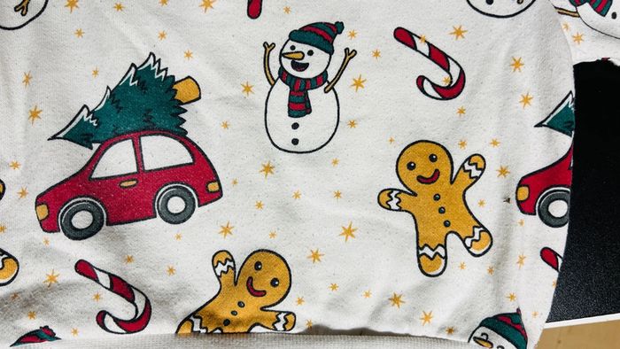 Pull de Noël Primark 2ans - photo numéro 2