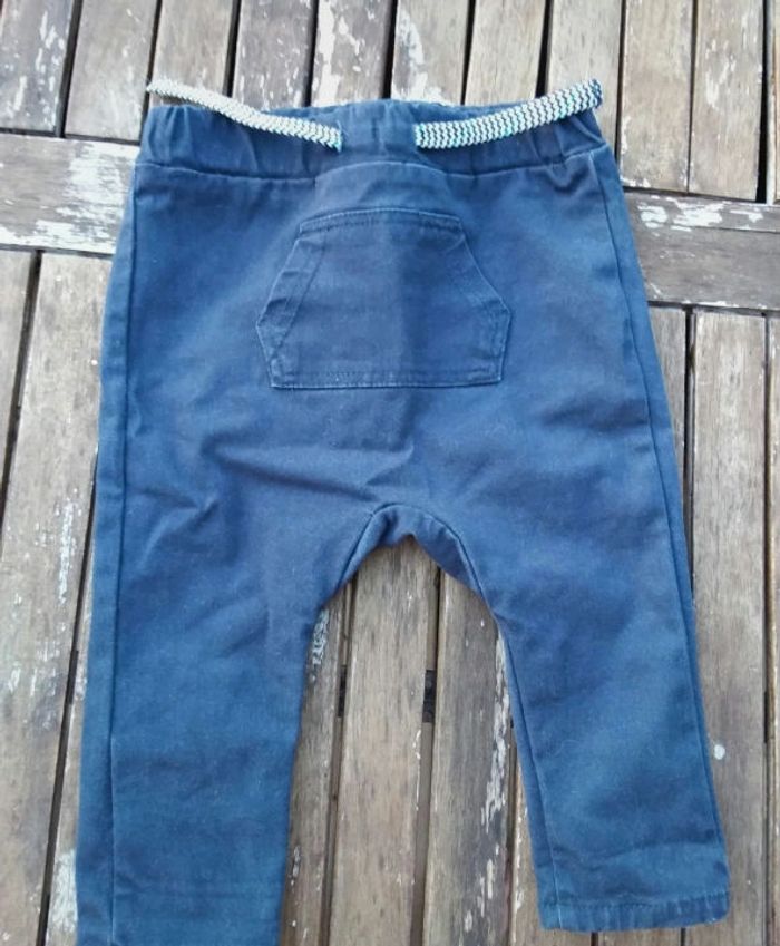 Lot pantalons/jeans 6 mois - photo numéro 5