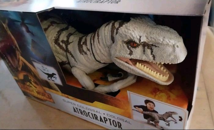Dinosaure geant jurassic world neuf - photo numéro 4
