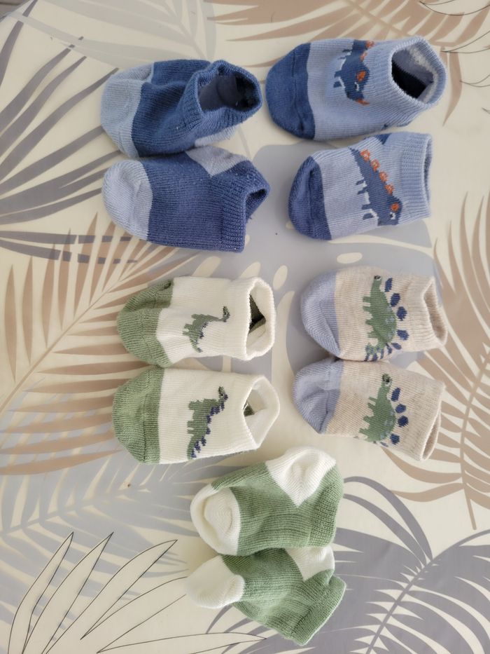 Chaussettes bebe neuves - photo numéro 2