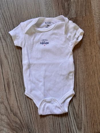 Lot de bodys taille 3M