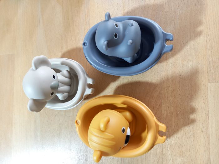 Jouets de bain 🏷 - photo numéro 5