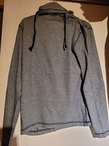 Pull avec capuche