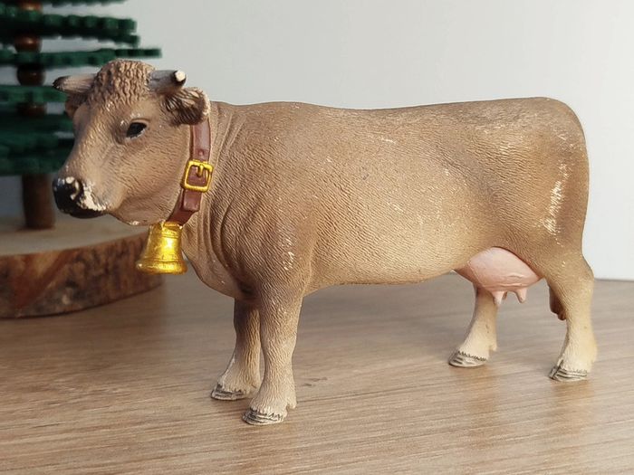 Figurine vache bovidé Animal de la ferme Schleich - photo numéro 2