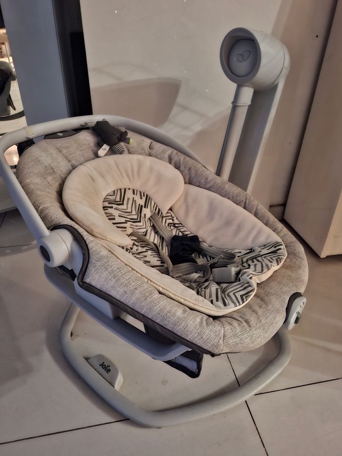 Parc en bois bébé et balancelle électrique bébé