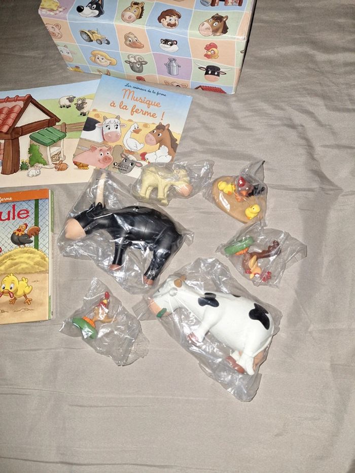 Figurines animaux + livres + CD - photo numéro 4