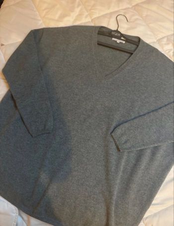 Pull col V en cachemire 