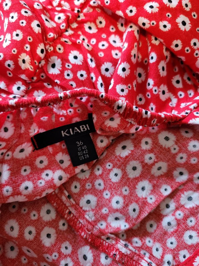 Haut fleuri court taille S Kiabi - photo numéro 4