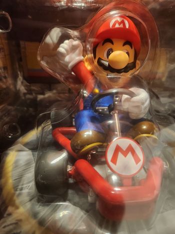 Mariokart avec socle en pvc neuve 
