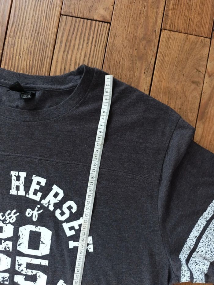 T-shirt university hight school john hersey 2025 gris L - photo numéro 4