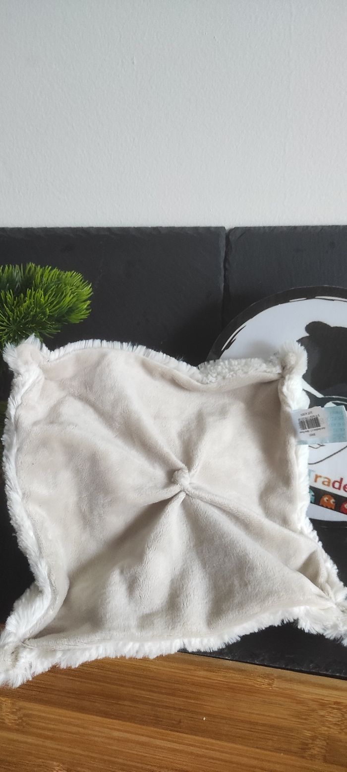 Doudou baby nat plat lapin blanc taupe Les Flocons BN051 marron poils fourrure - photo numéro 2