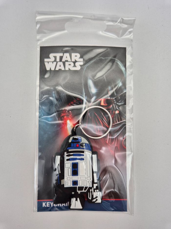 🌌 Lot 6 Porte-clés Star Wars – Officiels Disney – Neufs sous blister 🌌 - photo numéro 4