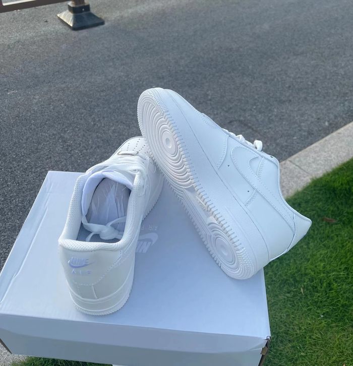 Nike Air Force 1 Low '07 White 43 - photo numéro 5