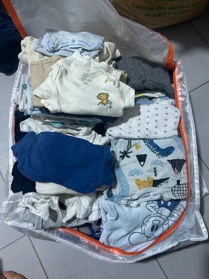Gros lots vêtements bébé