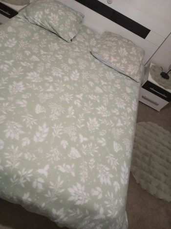 Housse de couette et 2 taies d oreillers