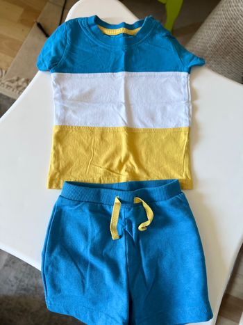 Ensemble short et tee shirt Primark 3-6 mois