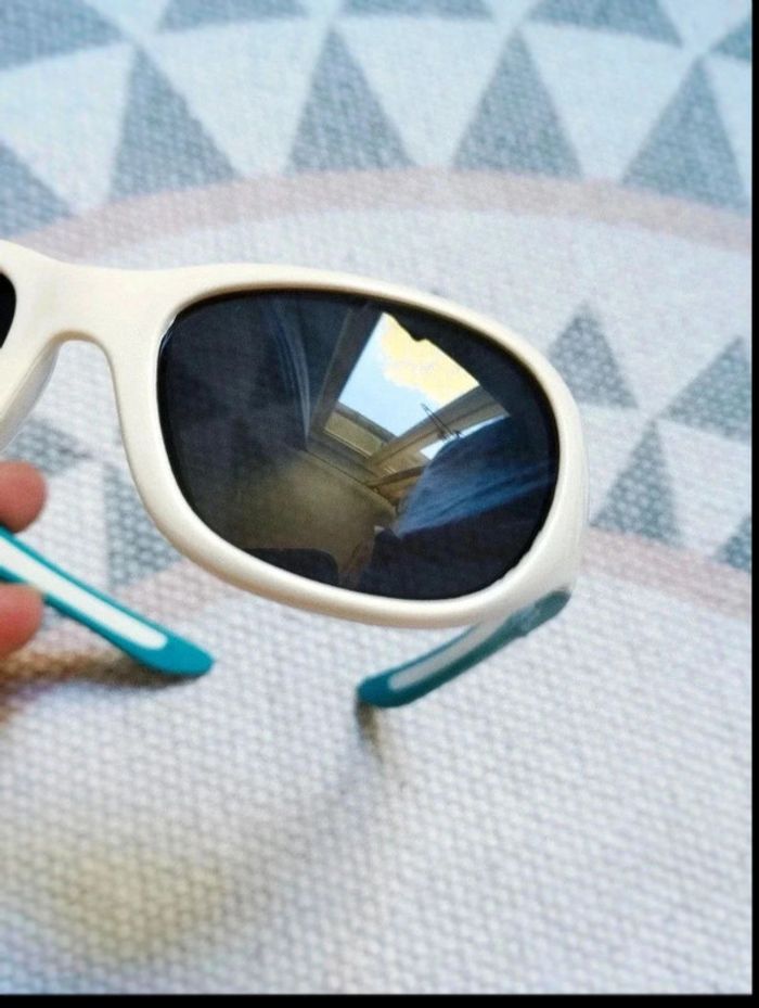 Lunettes Soleil bébé - Loubsol - Excellent État - photo numéro 5