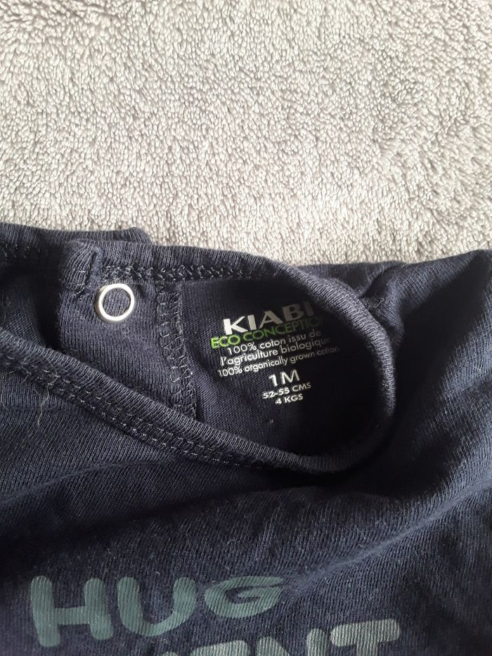 Pyjama fin 1 mois - photo numéro 3