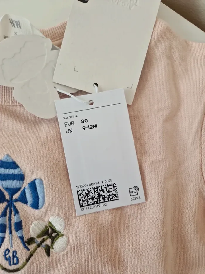 Sweet rose fleur brodé 9-12mois neuve H&M Georgia Beaumont - photo numéro 4