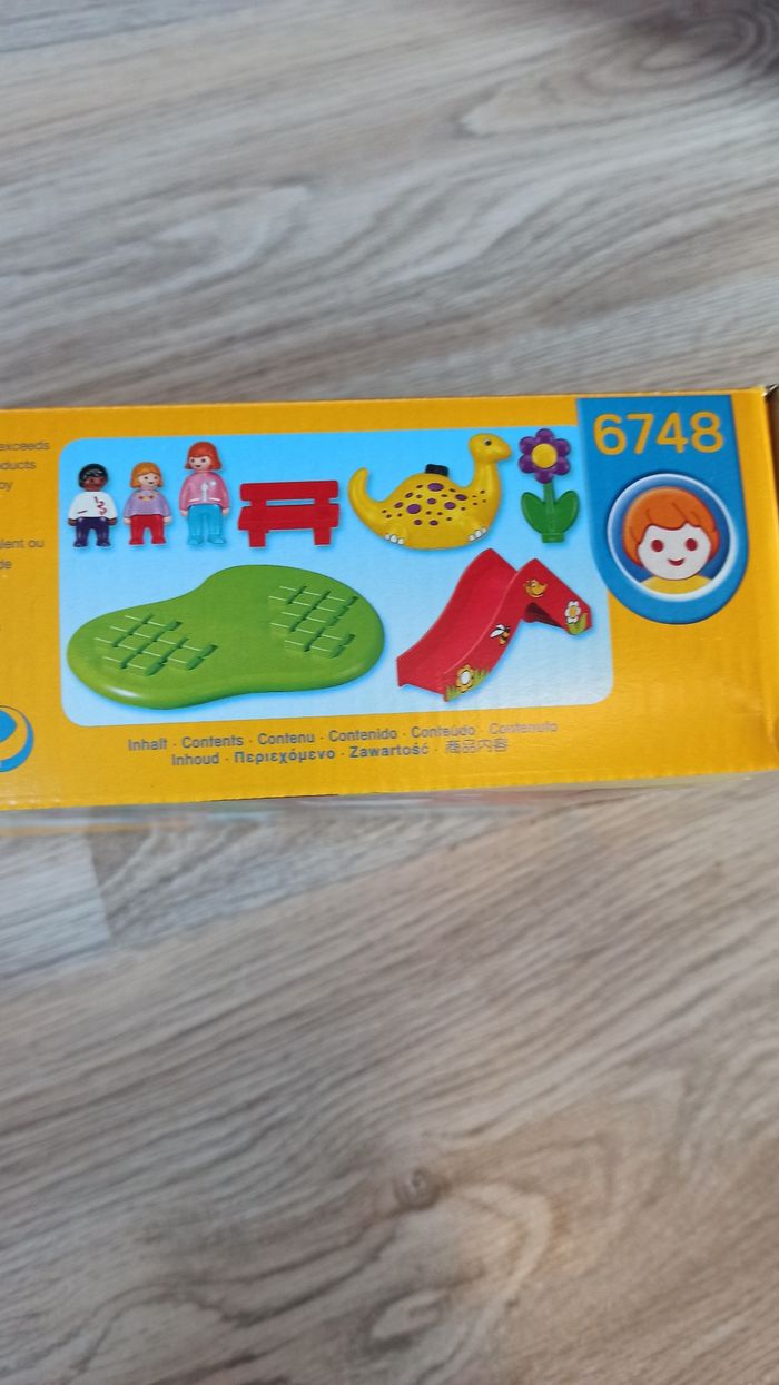 Boite Playmobil neuve 123 aire de jeux 6748 - photo numéro 2