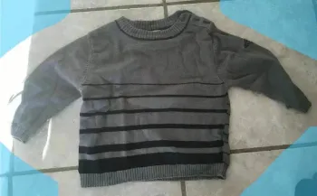👕 Pull mi-saison garçon 18 mois parfait état